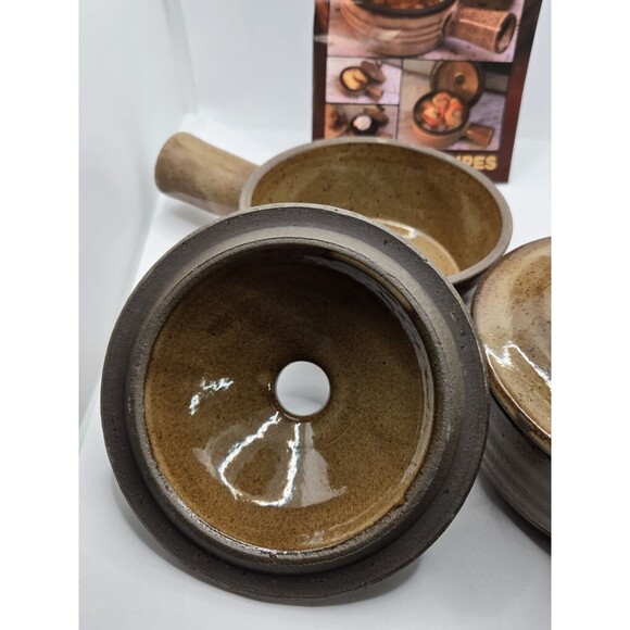 Stone Wave Microwave Cooker Set of 2 w/ Lids, 18 Recipe Book Ceramic Stoneware - Picture 5 of 15